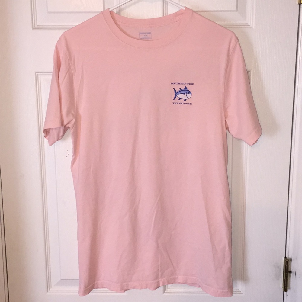 Lutheran tide pink t-shirt